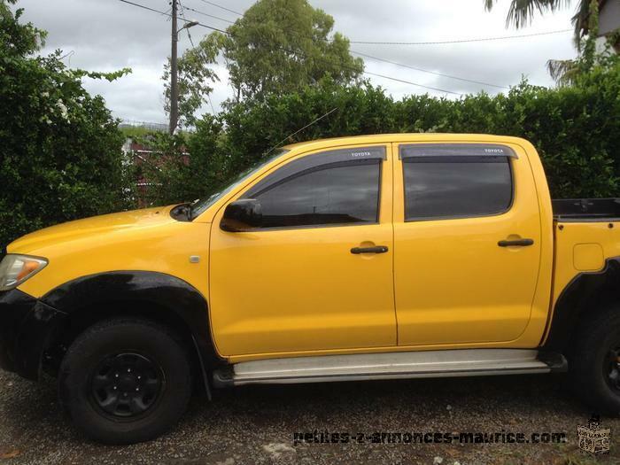 4X4 TOYOTA HILUX 3D 2006 very good condition