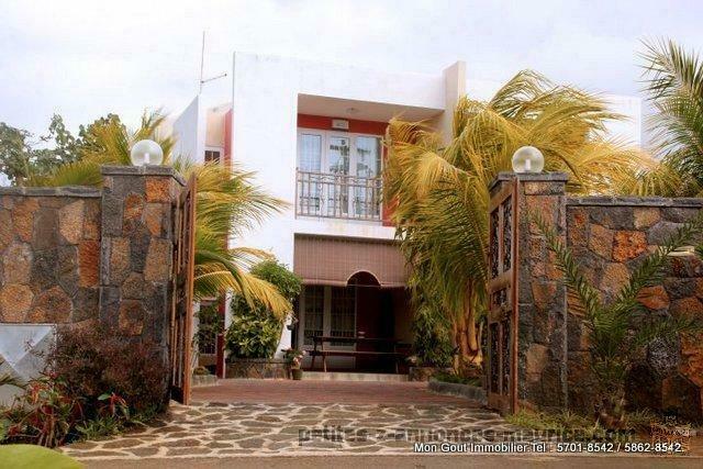 For sale twin villas in Goodlands,Mauritius.