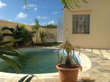 Grand Gaube - Nice Villa FOR RENT FURNISHED OR UNFURNISHED with 8 rooms