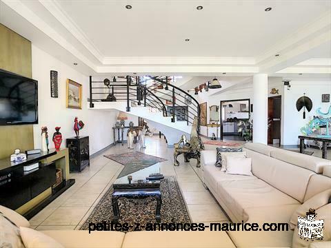 Penthouse of 536m² in center of Grand Baie