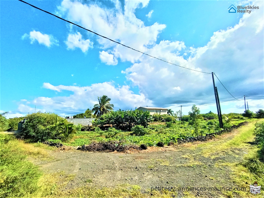 Residential land of 17.4 Perches for sale in Saint Francois.