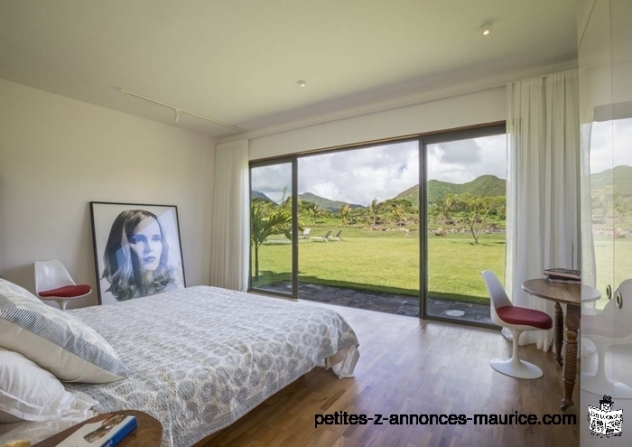 SUBLIME RESALE VILLA ON A BEAUTIFUL GOLF IN A FAMOUS BEACHFRONT DOMAIN ANAHITA RESORT