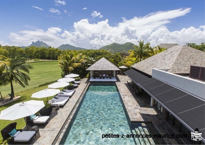 SUMPTUOUS VILLAS WITH GOLF AND SEA VIEWS IN A PRESTIGIOUS RESORT IN THE EAST OF MAURITIUS