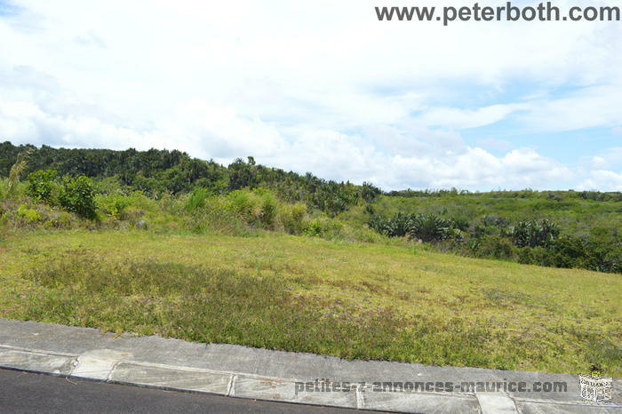 land for sale at floreal