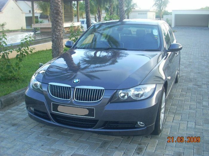 A vendre BMW 320i