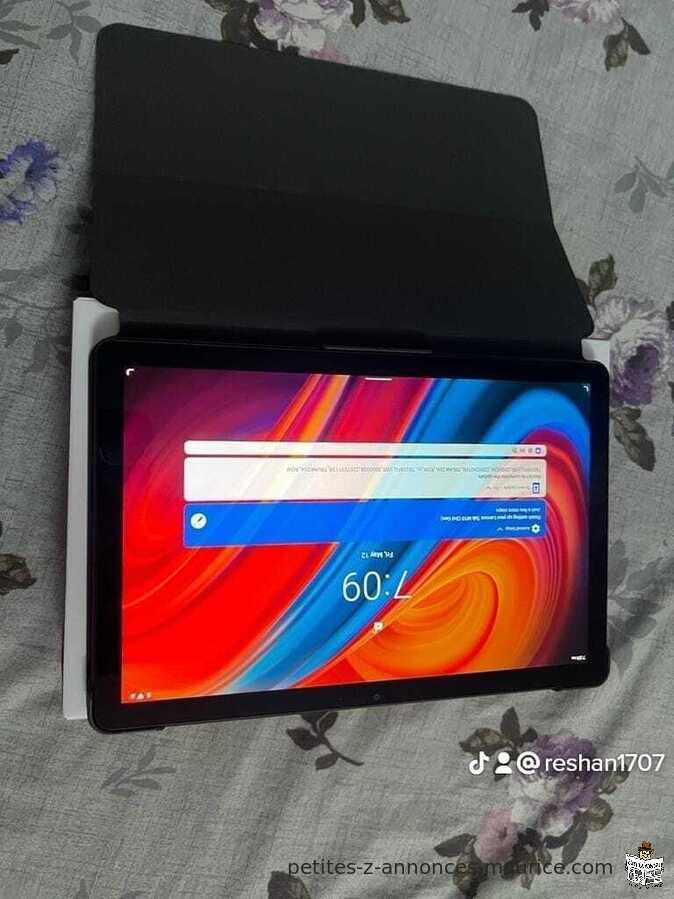 Tablet Tb328fu Lenovo Tab m10 3eme Gen 64GB + Case