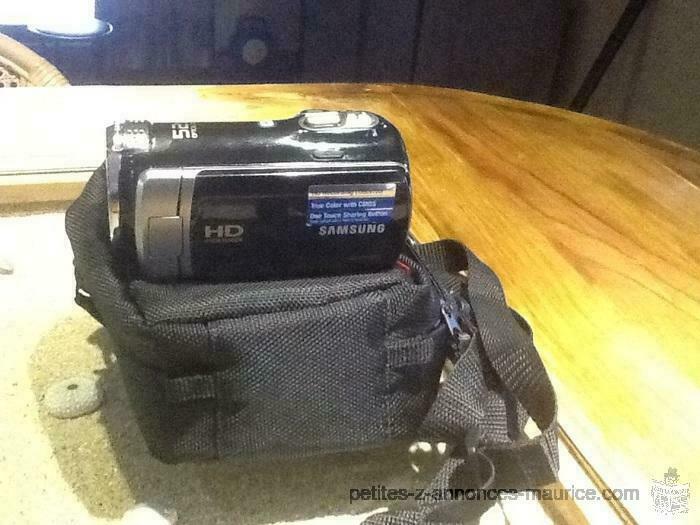 Vend caméscope Samsung HMX-F900